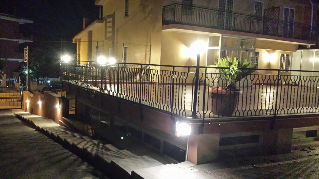 Готель Le Streghe Di Roma Екстер'єр фото